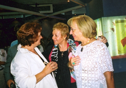 Photo of Giannakou - Loula - Lila (Update of 28-Mar-2005)